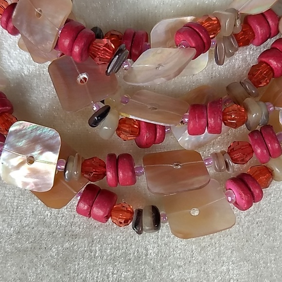 Handmade Fashion Accessories Statement Necklace - Picture 2 of 3